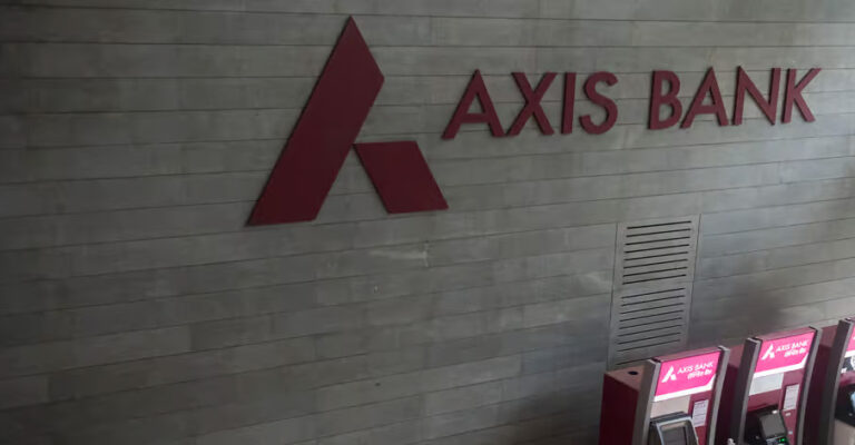 Axis Bank Interviews for Freshers – Any Graduates can Apply – Direct Interviews in Axis Bank